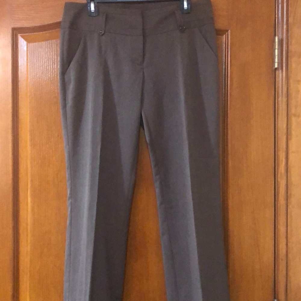 New without tags. Tracy Evans Jr fit trousers.